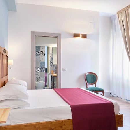 La Via Del Porto Charme Rooms Agropoli Luaran gambar
