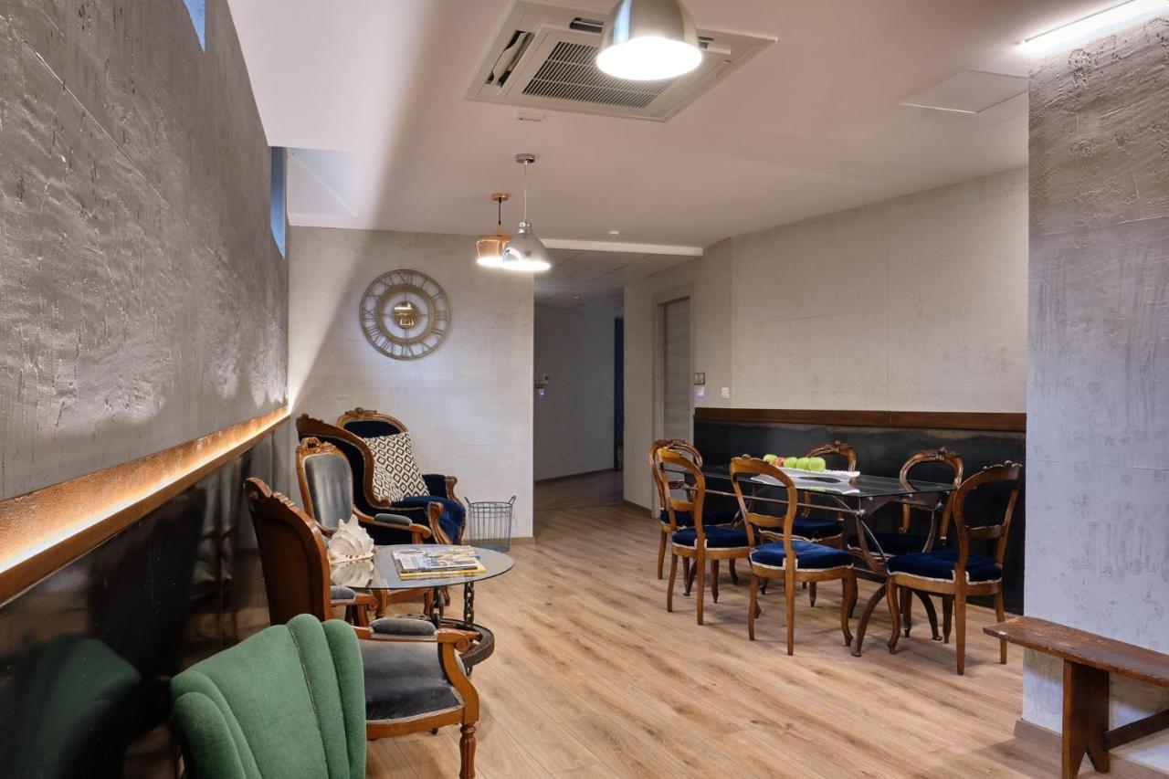La Via Del Porto Charme Rooms Agropoli Luaran gambar